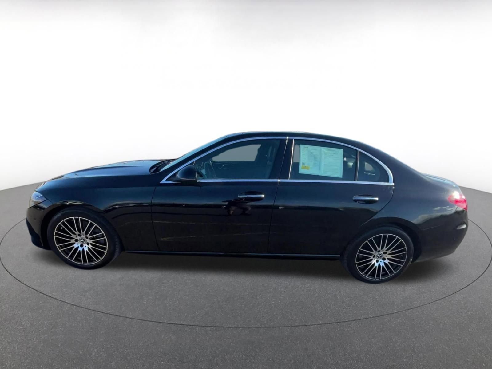 Used 2024 Mercedes-Benz C 300 4MATIC Sedan image 9