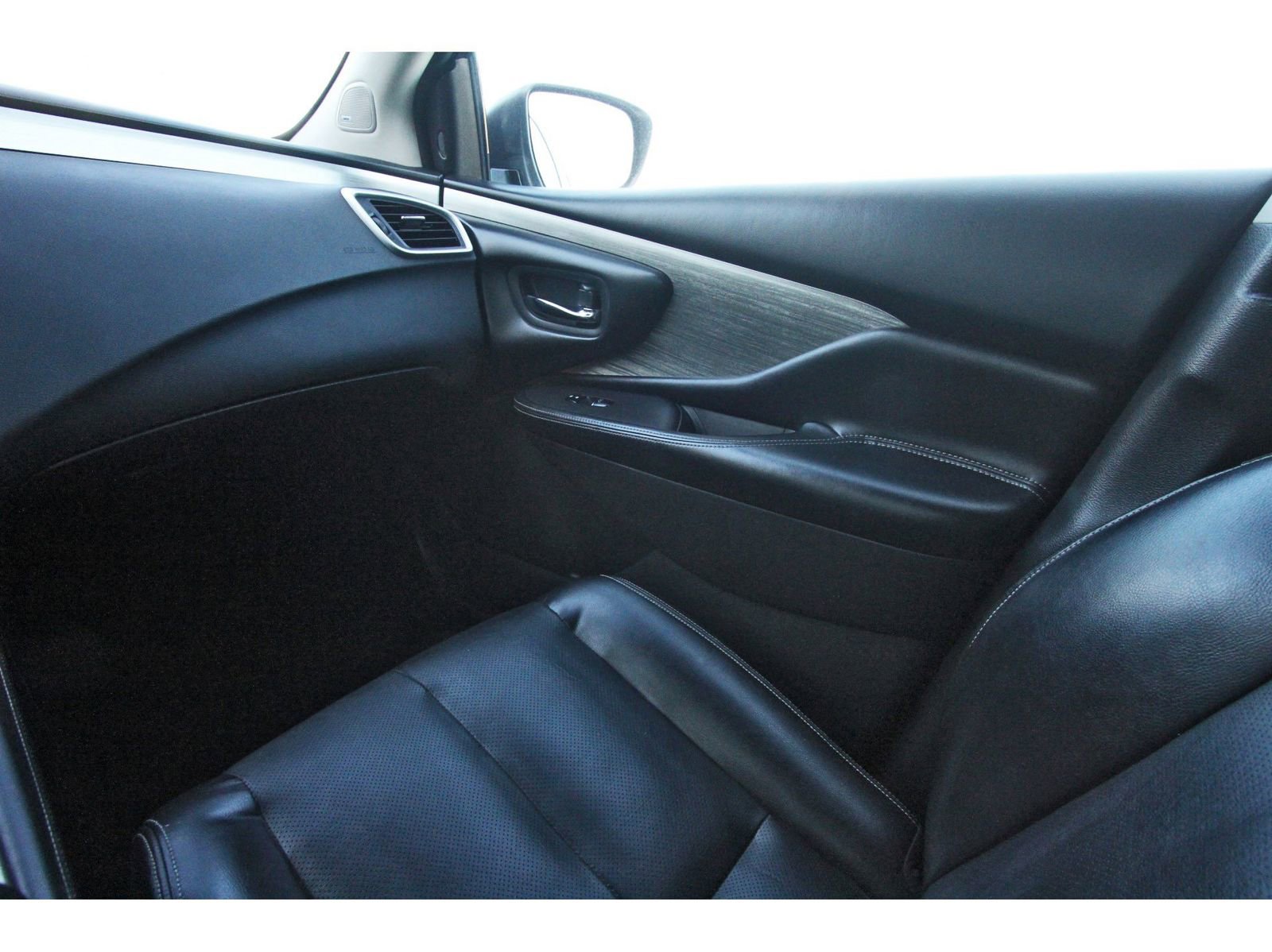 Used 2017 Nissan Murano Platinum w/ Platinum Technology Package image 13