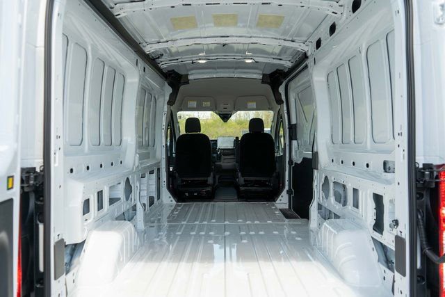 New 2026 Ford Transit 250 148 Medium Roof Extended AWD image 8