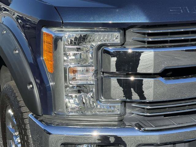 Used 2017 Ford F250 Lariat w/ Chrome Package image 7