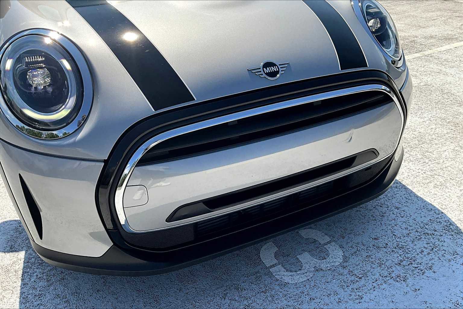 Used 2023 MINI Cooper Cooper image 53