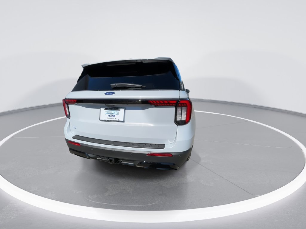 New 2026 Ford Explorer ST-Line w/ ST-Line Street Pack RWD image 7