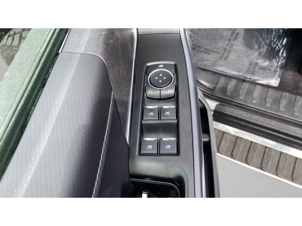 Used 2024 Ford F150 XLT AWD/4WD image 12