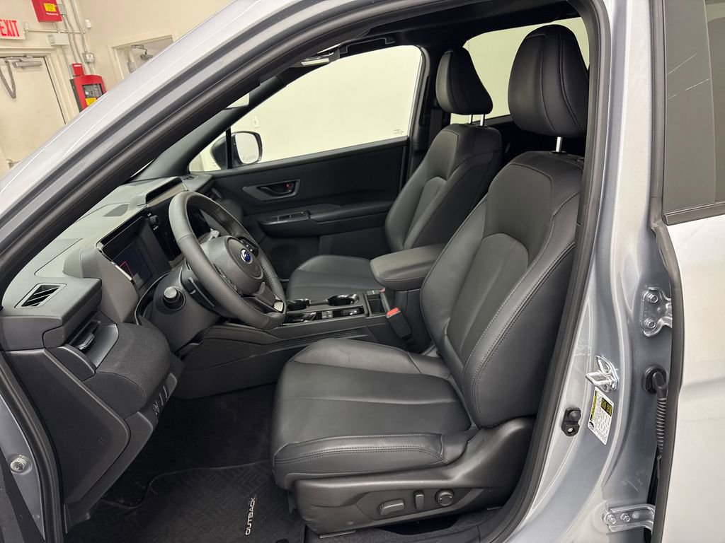 Used 2026 Subaru Outback Premium AWD/4WD image 13