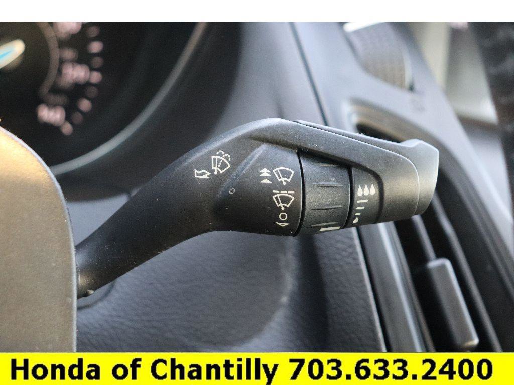 Used 2018 Ford Focus SE w/ SE Appearance Package image 10