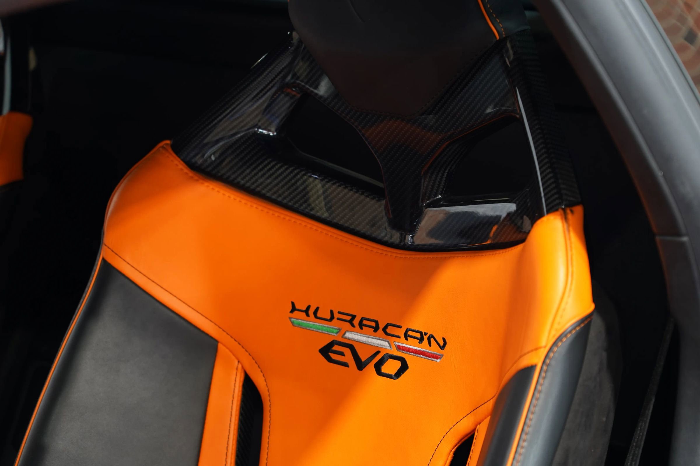 Used 2020 Lamborghini Huracan EVO image 49