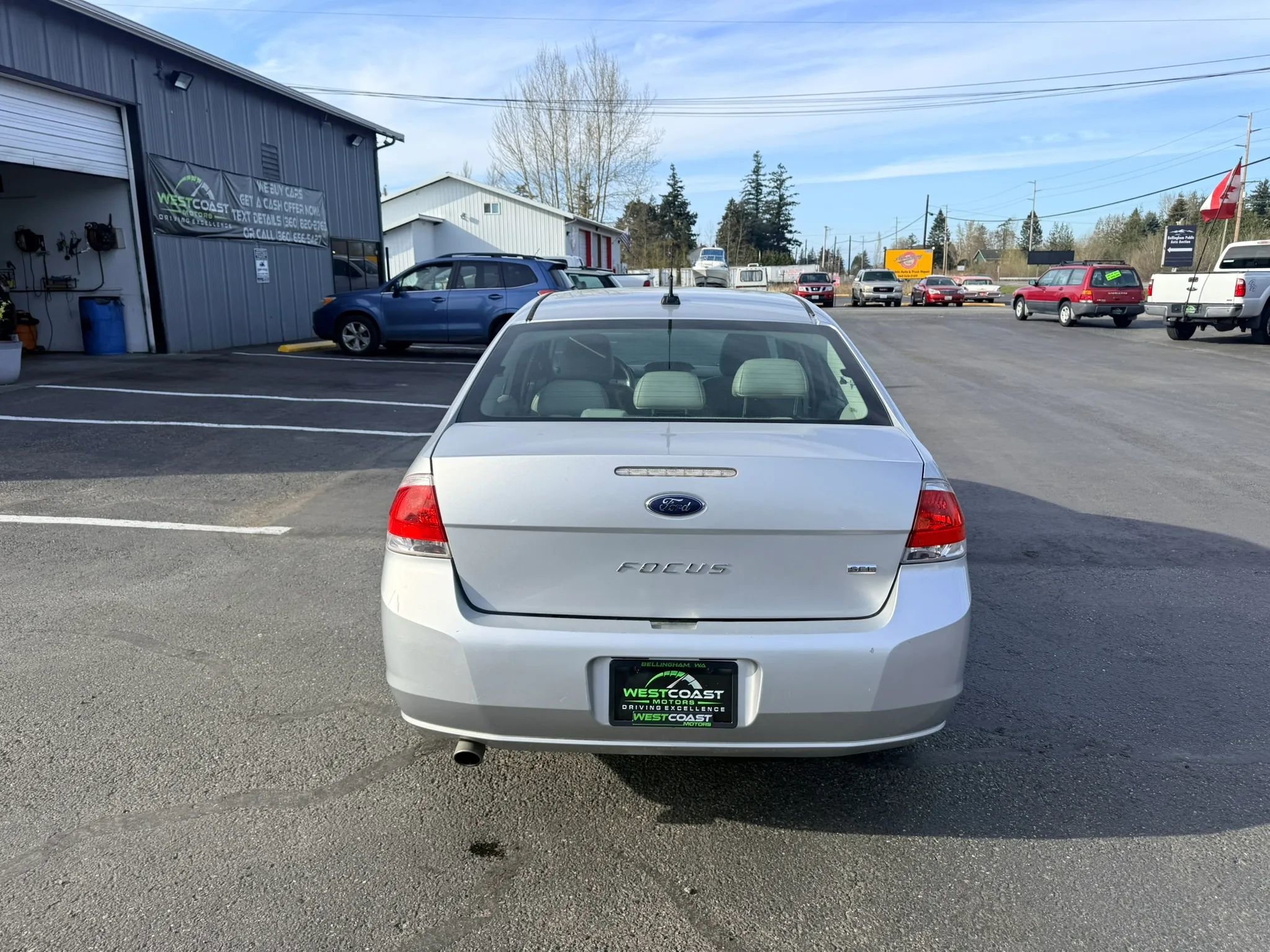 Used 2010 Ford Focus SEL FWD image 6