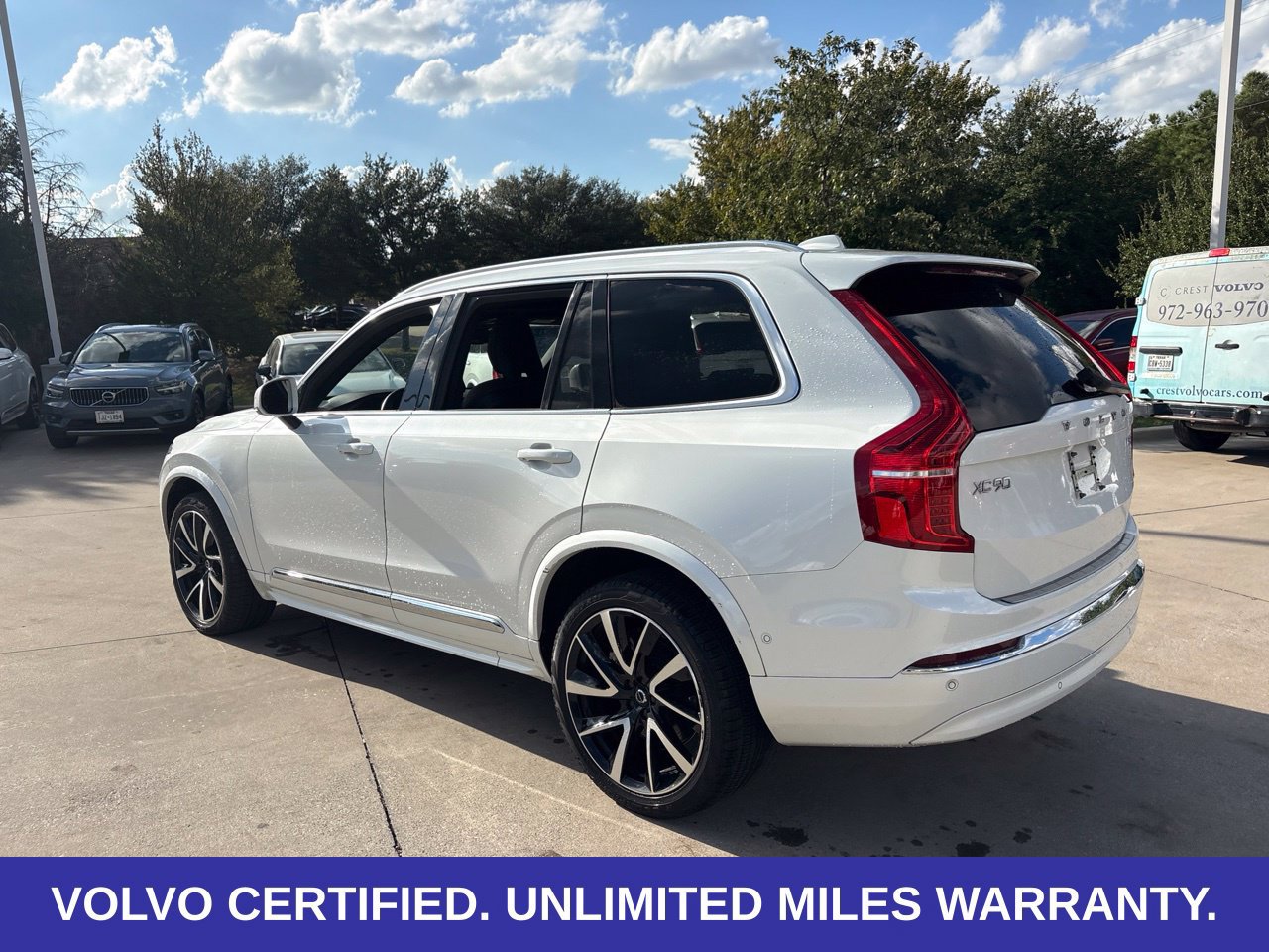 Certified 2024 Volvo XC90 B5 Plus w/ Protection Package Premier AWD/4WD image 11