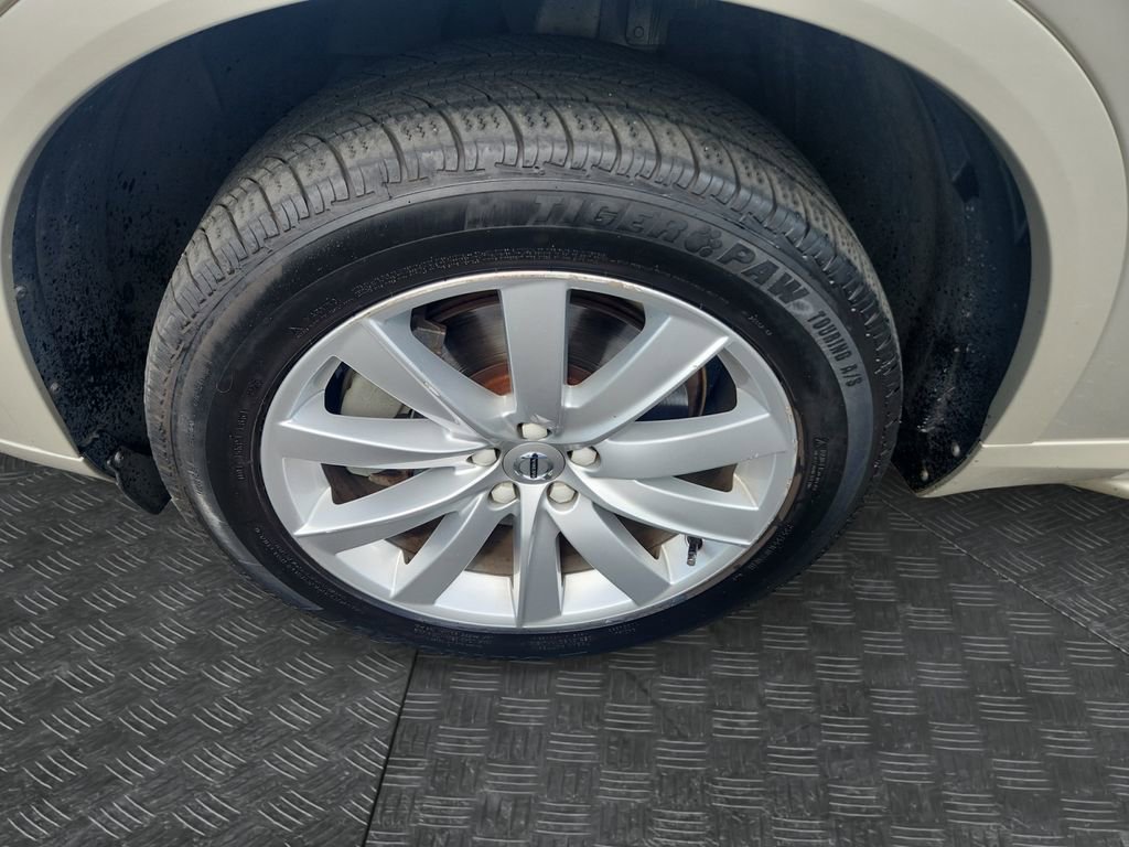 Used 2016 Volvo XC90 T6 Momentum w/ Momentum Plus Package image 14