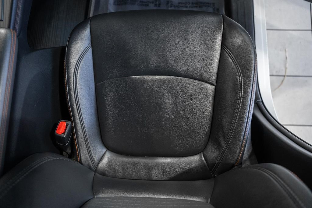 Used 2021 Toyota Sienna XSE image 30