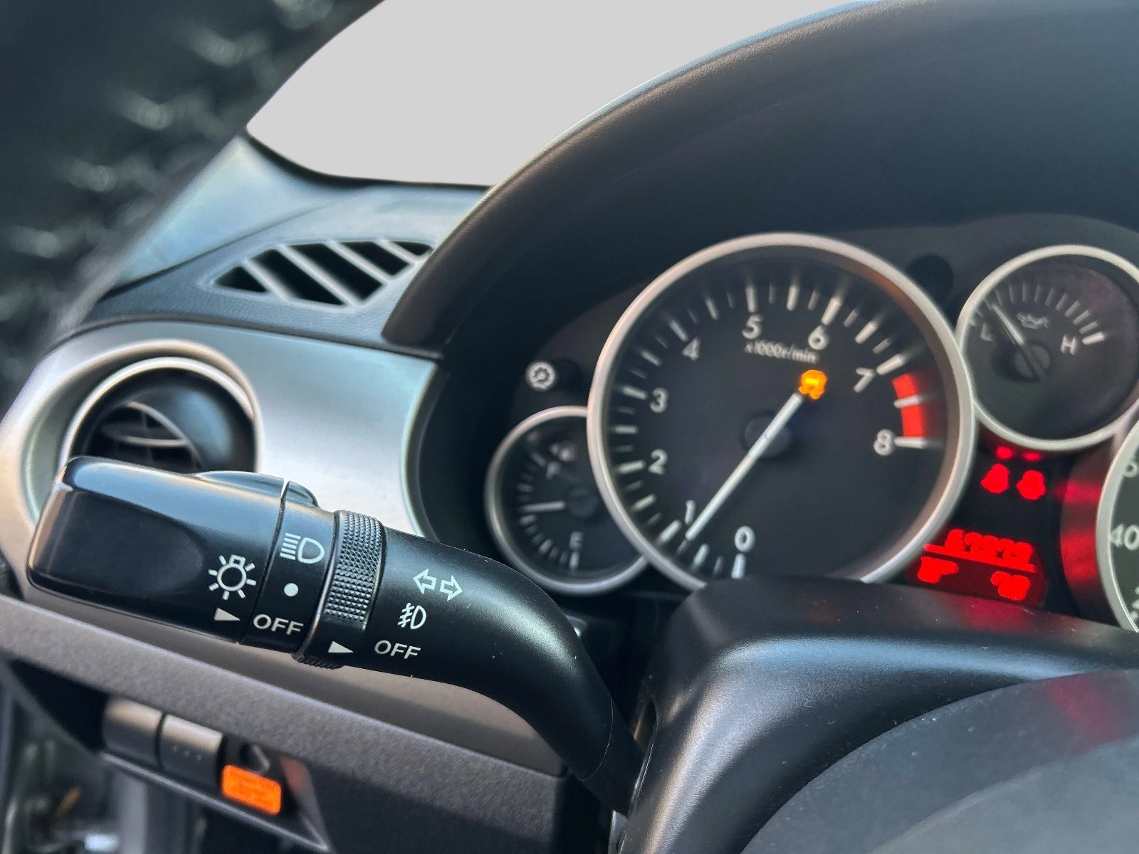 Used 2010 MAZDA MX-5 Miata Grand Touring w/ Premium Pkg image 16