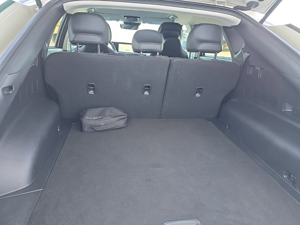 Used 2024 Kia EV6 Light image 18