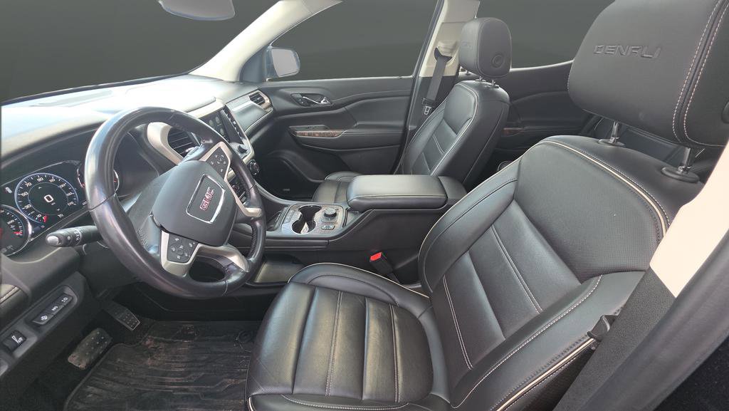 Used 2021 GMC Acadia Denali w/ Trailering Package AWD/4WD image 9