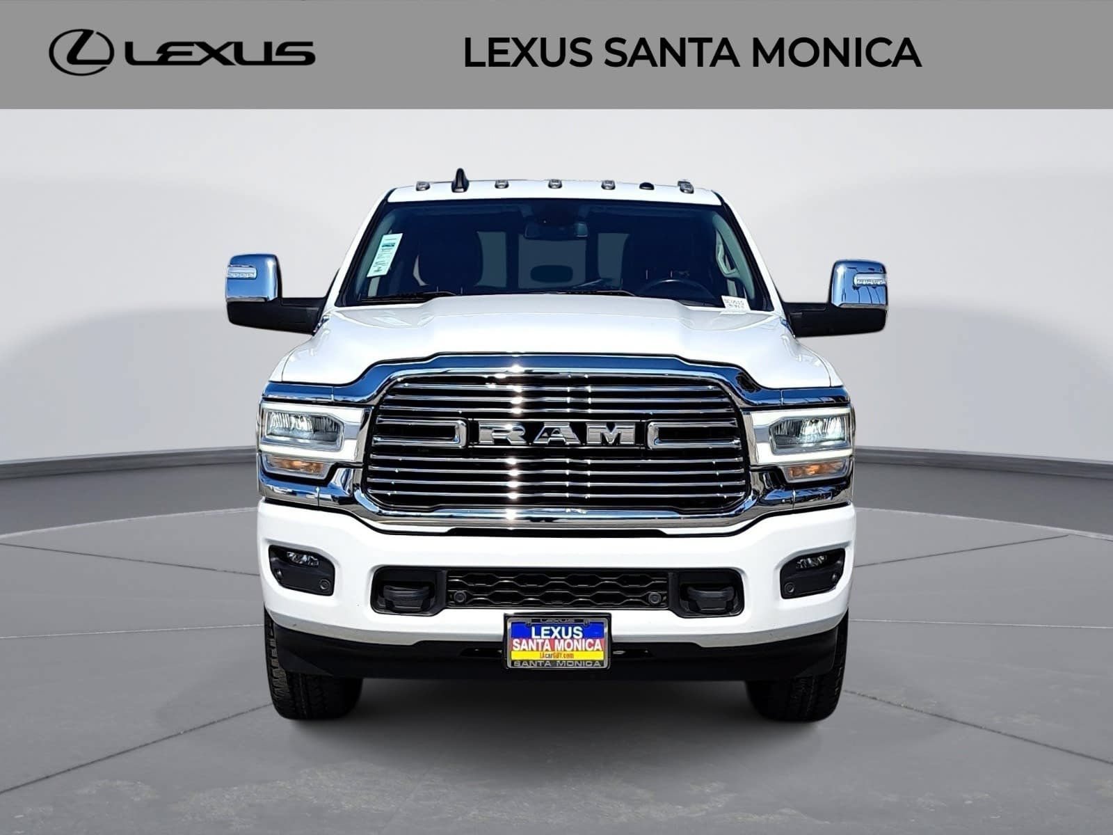 Used 2023 RAM 2500 Laramie AWD/4WD image 2