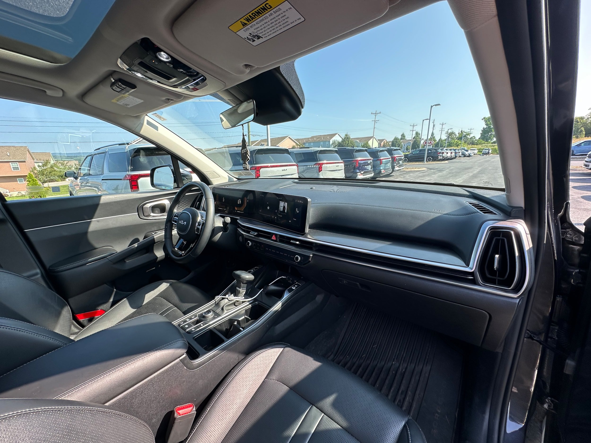 Used 2025 Kia Sorento EX w/ Panoramic Sunroof Package AWD/4WD image 15
