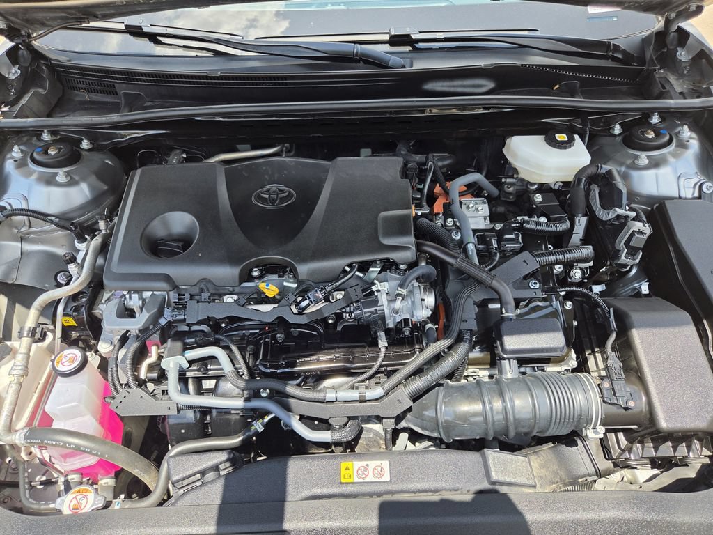 Used 2025 Toyota Camry SE FWD image 30