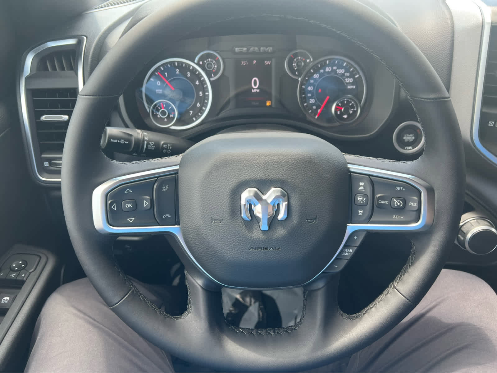 New 2025 RAM 1500 Big Horn image 18