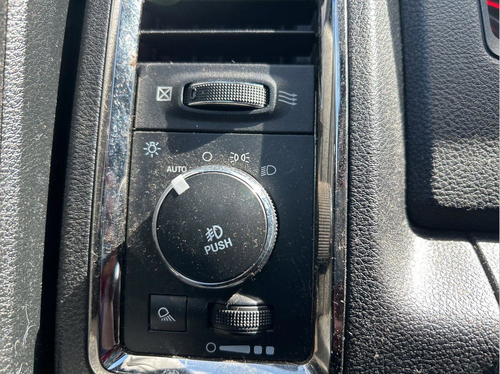 Used 2017 RAM 1500 Sport image 46