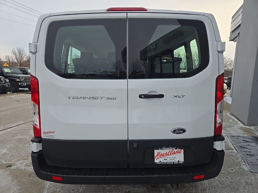 Used 2023 Ford Transit 350 XLT image 9
