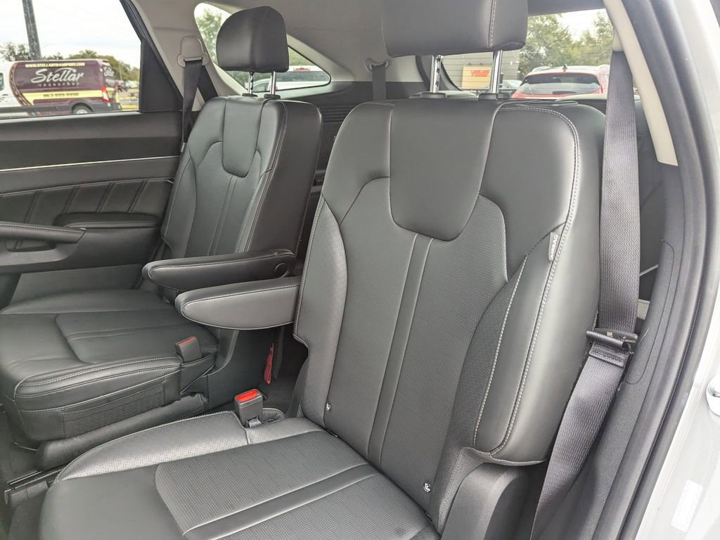 Used 2024 Kia Sorento SX image 16