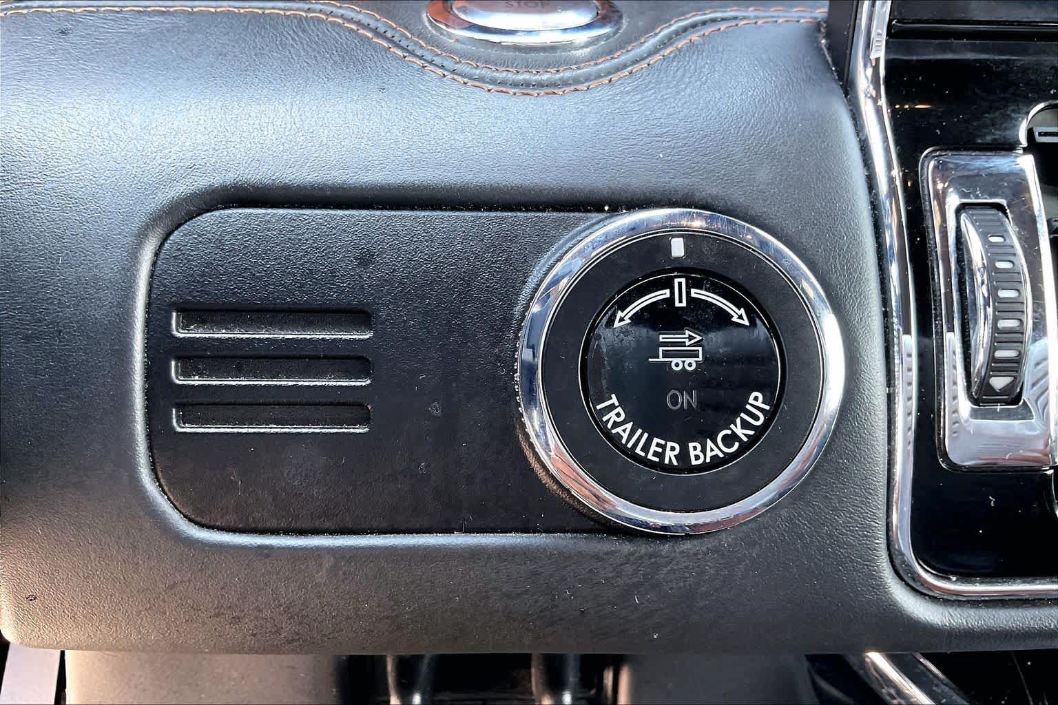 Used 2022 Lincoln Navigator L Black Label AWD/4WD image 31