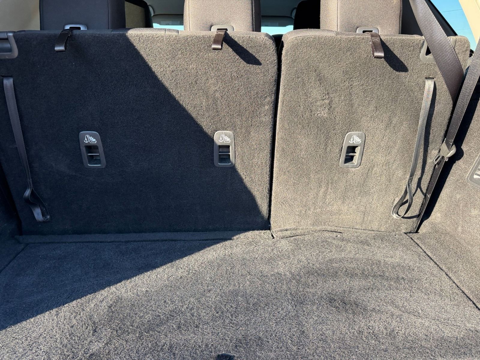 Used 2025 Nissan Pathfinder SV image 34