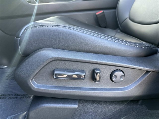 New 2025 Honda Pilot Touring image 21