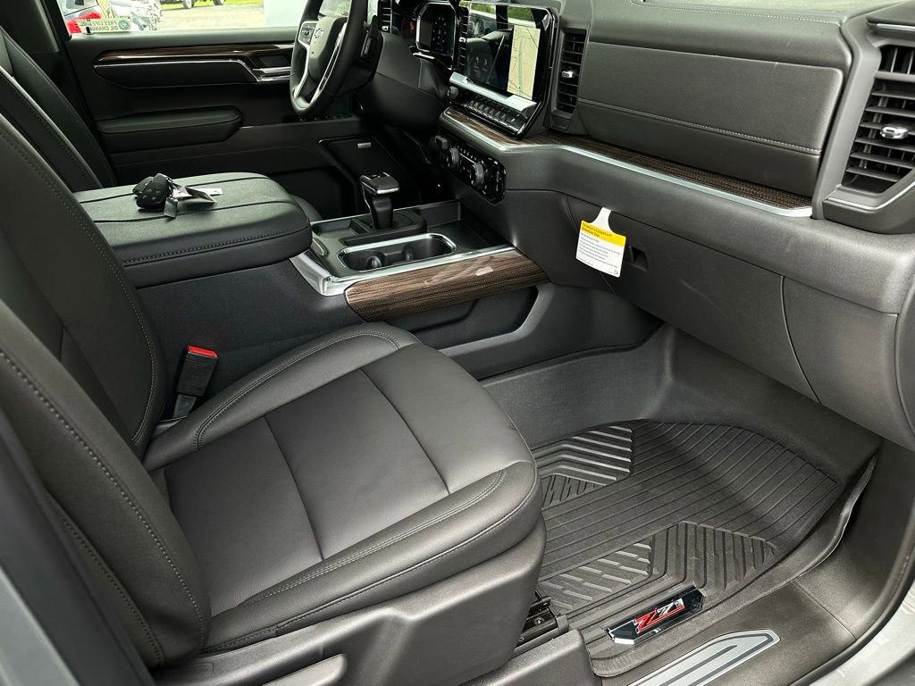 New 2026 Chevrolet Silverado 1500 RST w/ RST All Star Premium Package AWD/4WD image 15