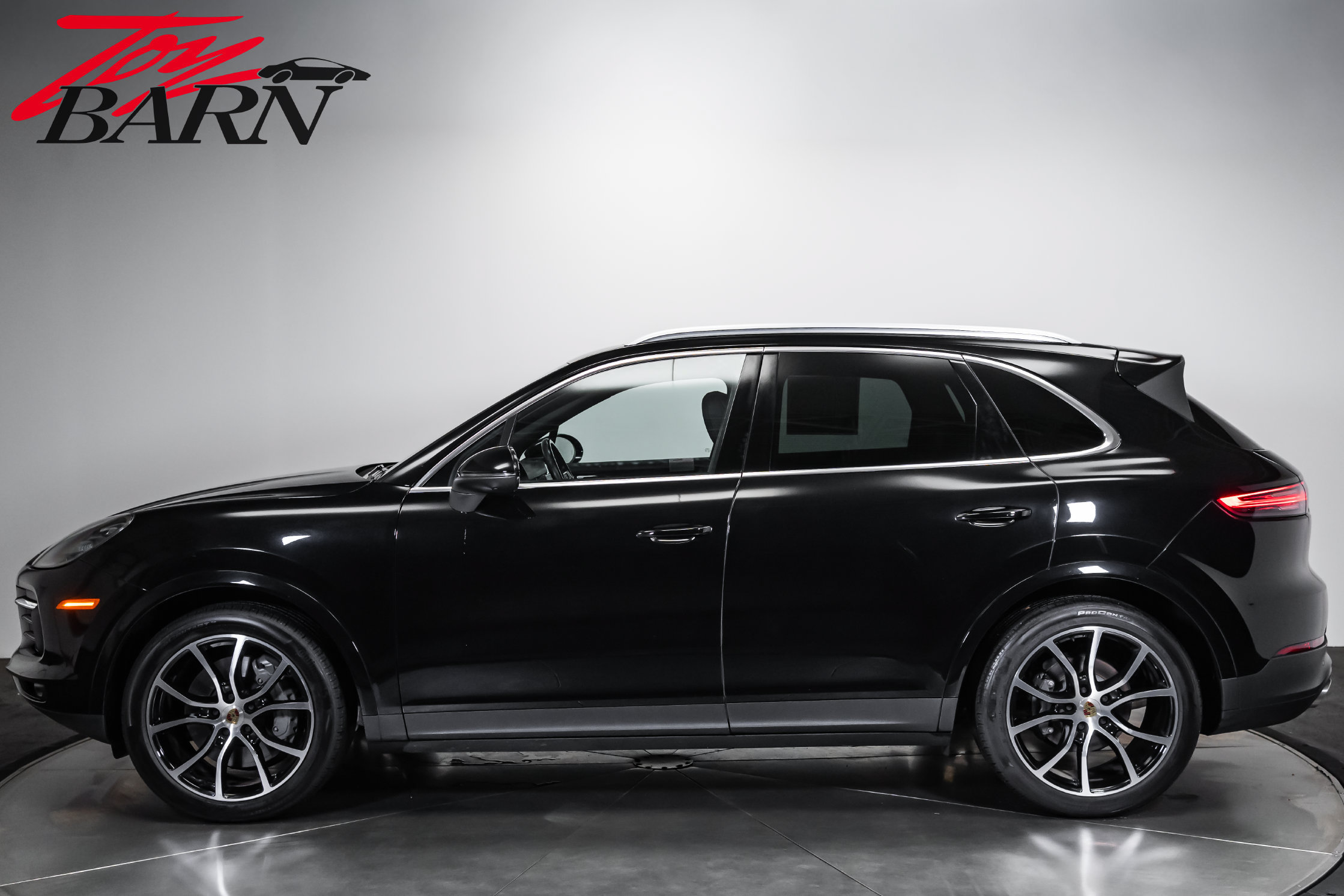 Used 2022 Porsche Cayenne S AWD/4WD image 2
