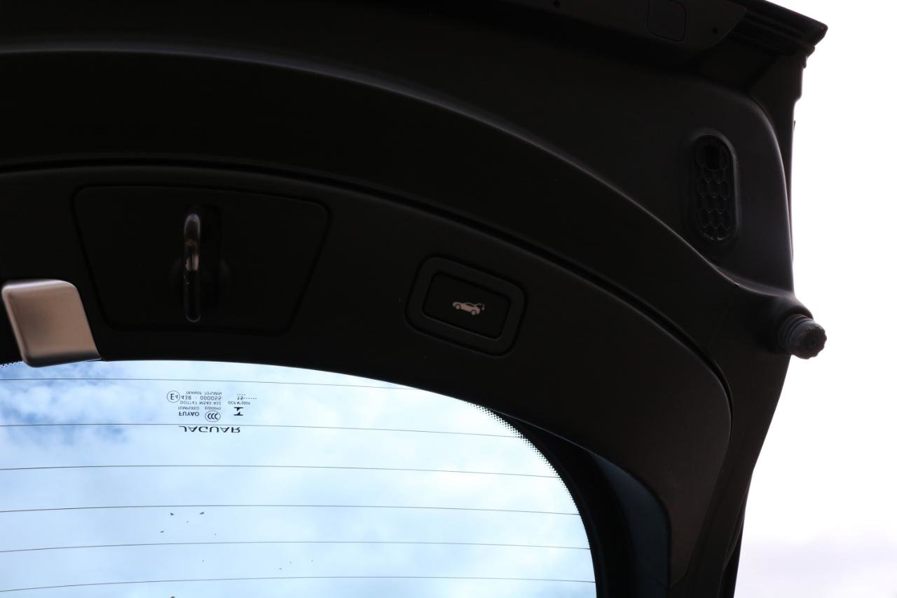 Used 2016 Jaguar F-TYPE S image 49