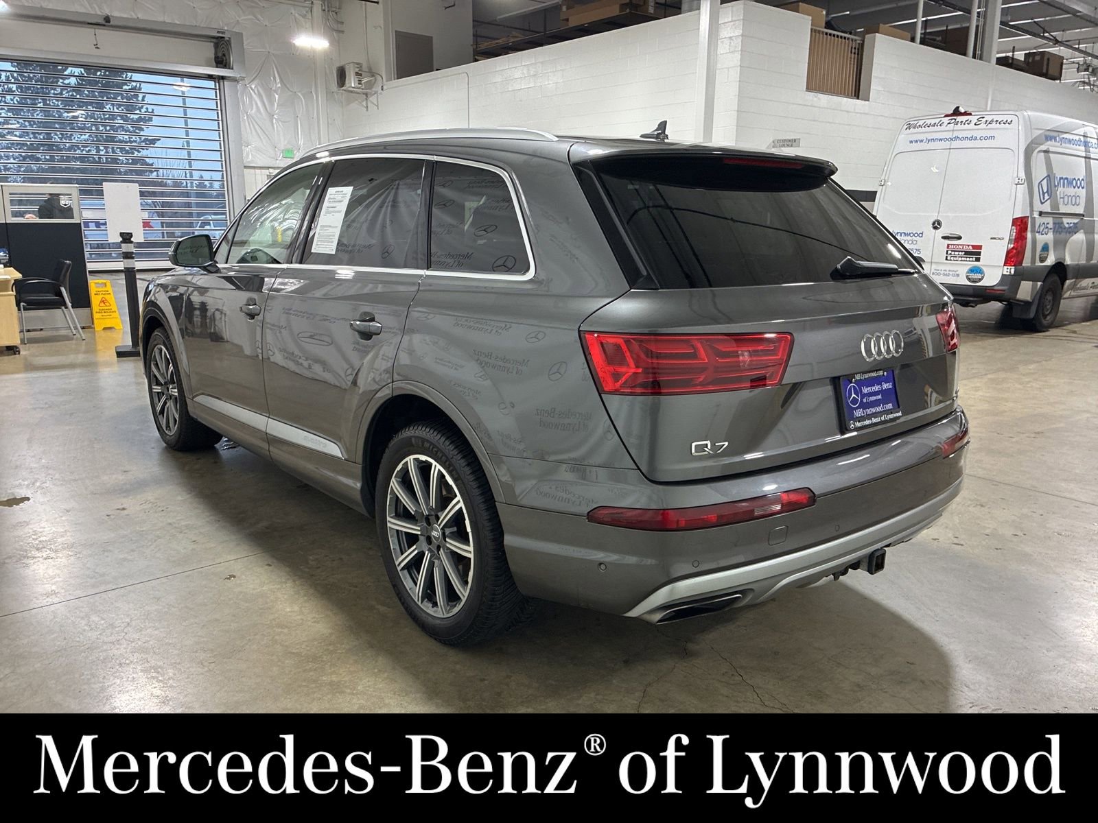 Used 2019 Audi Q7 3.0T Prestige w/ Prestige Package image 4