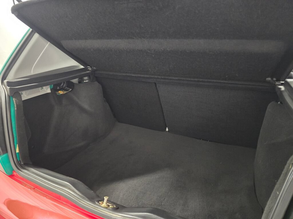 Used 1996 Volkswagen Golf GL FWD image 36