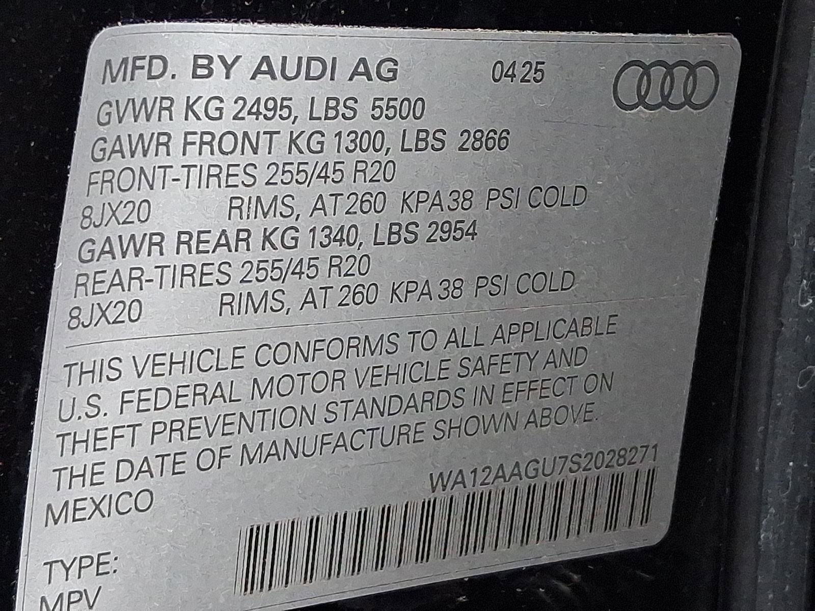 Used 2025 Audi Q5 Premium Plus w/ Premium Plus AWD/4WD image 27