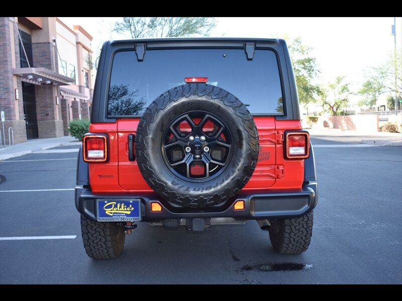 Used 2024 Jeep Wrangler Willys image 9
