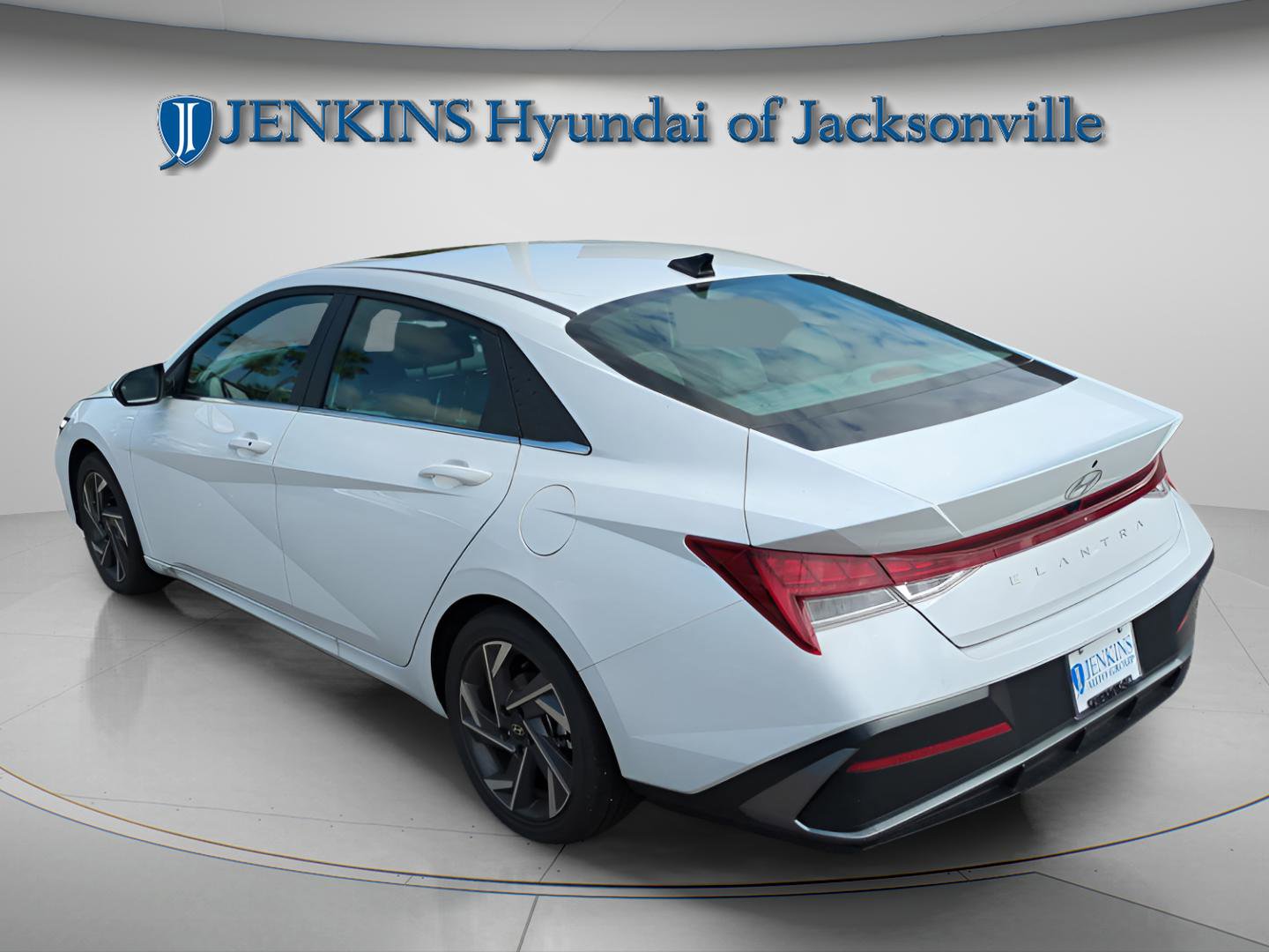 New 2025 Hyundai Elantra SEL image 3