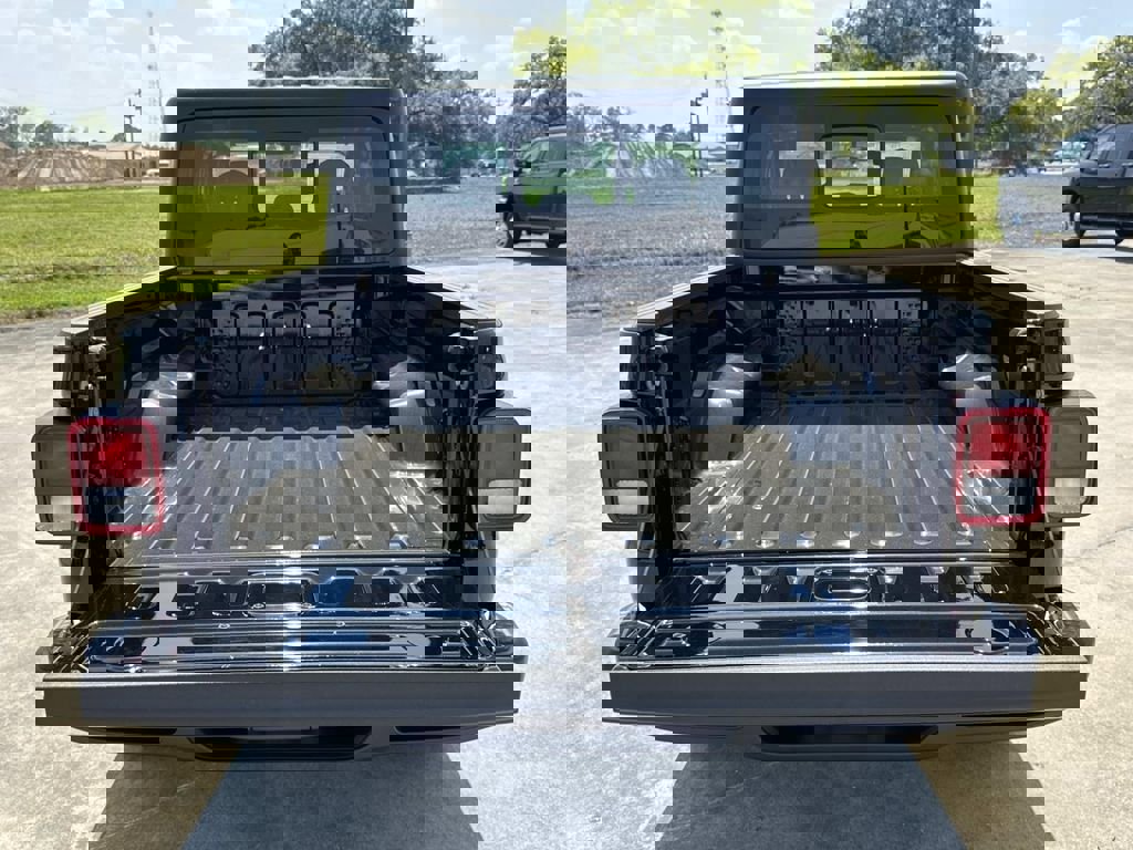 New 2026 Jeep Gladiator Sport image 13