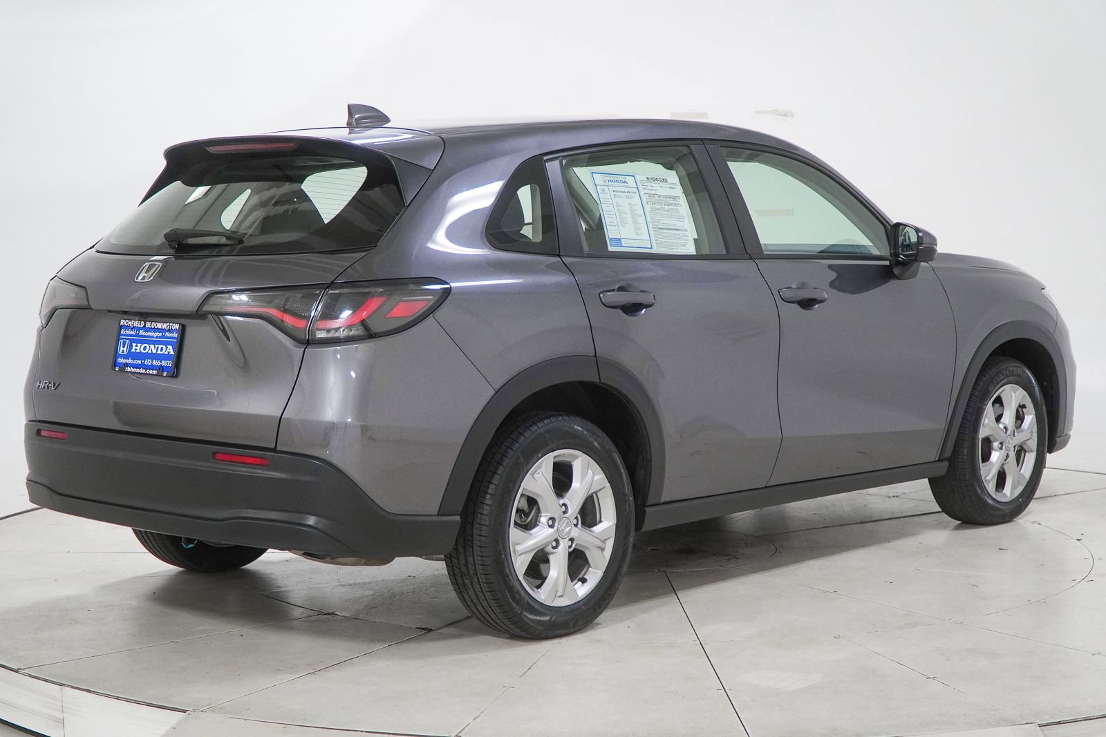 Used 2023 Honda HR-V LX image 11