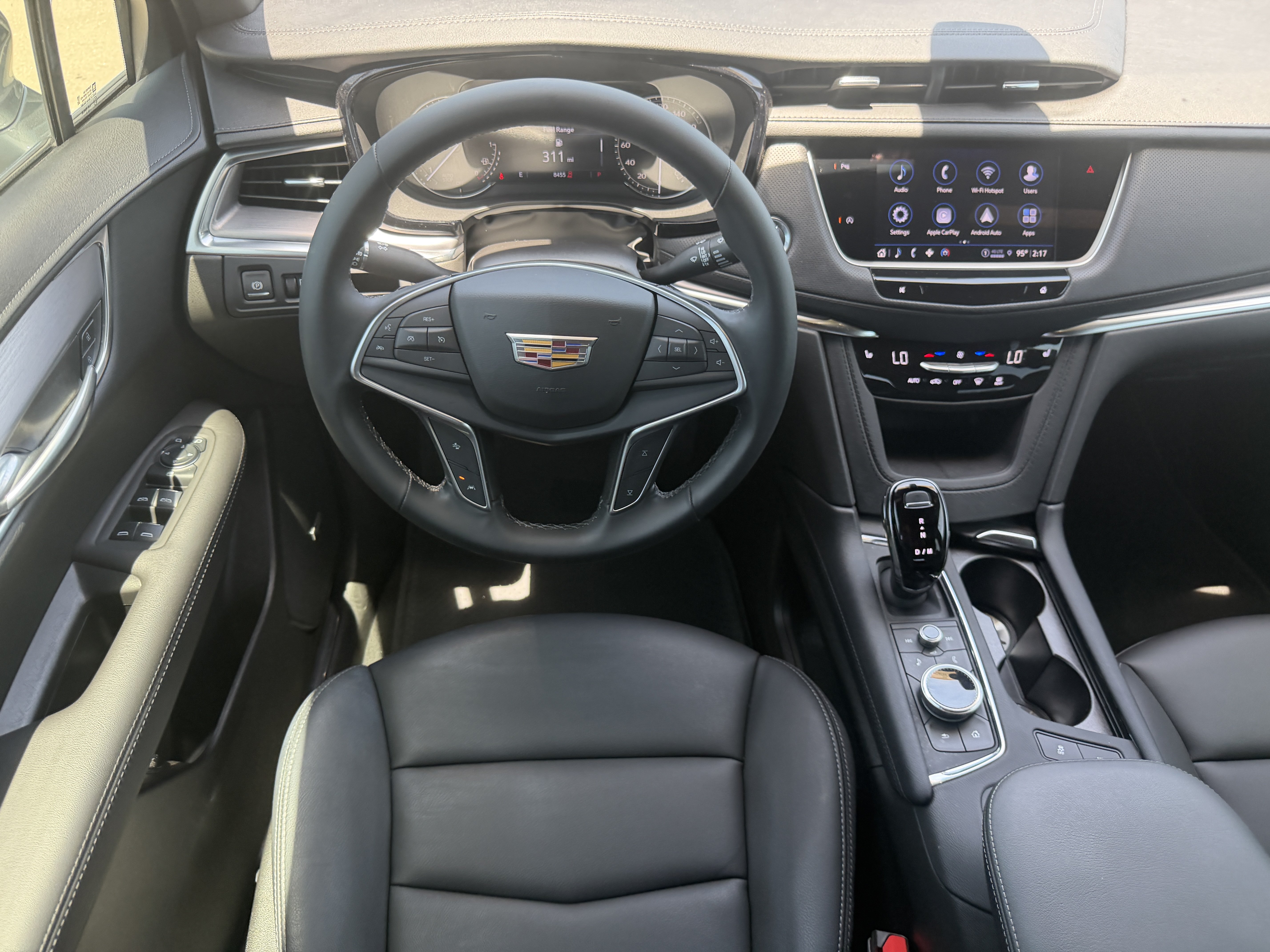 Certified 2025 Cadillac XT5 Luxury FWD image 13