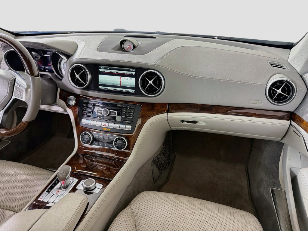 Used 2015 Mercedes-Benz SL 400 image 25