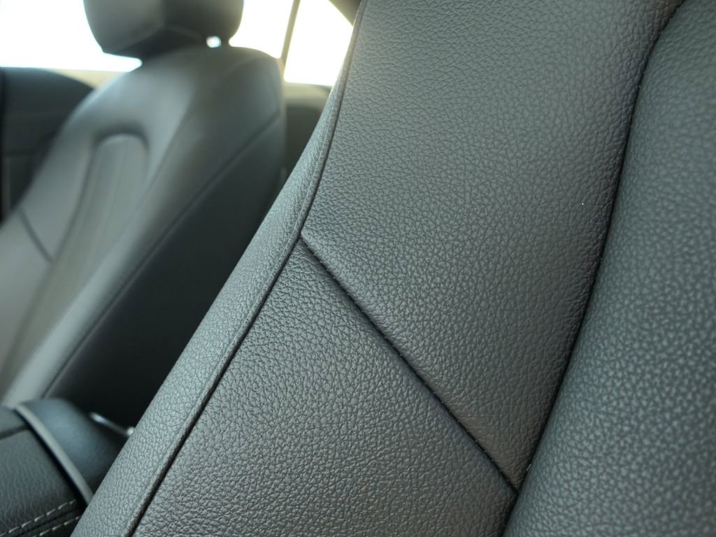 Used 2025 Mercedes-Benz CLA 250 image 12