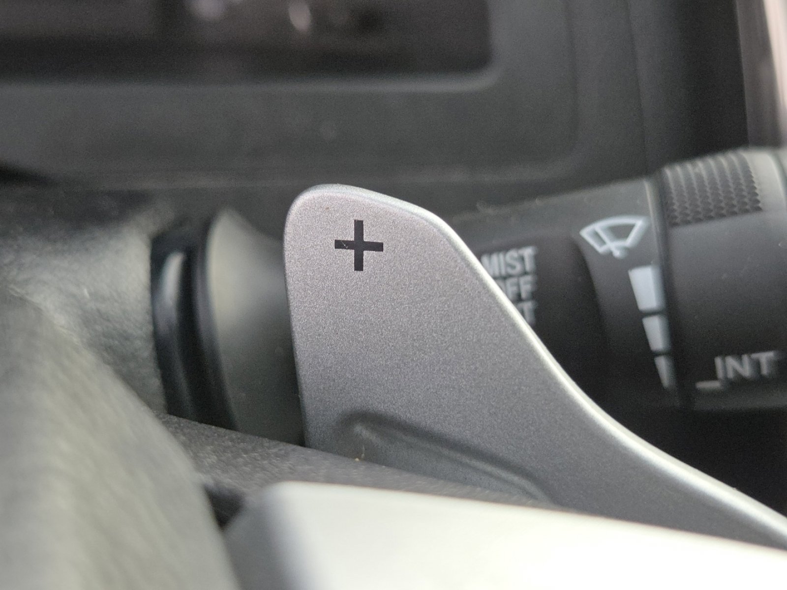 Used 2014 Toyota Camry SE image 6