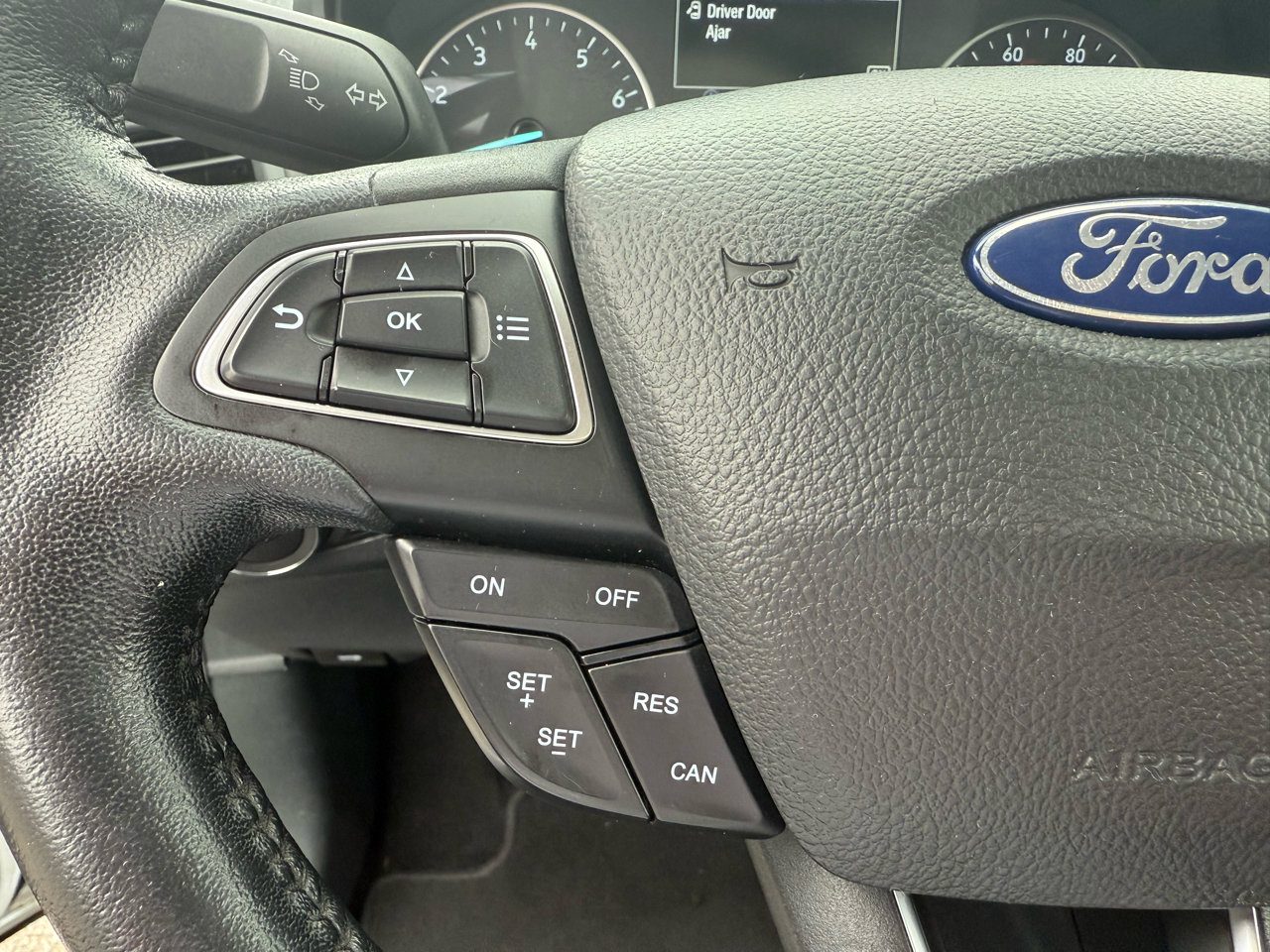 Used 2021 Ford EcoSport Titanium image 32