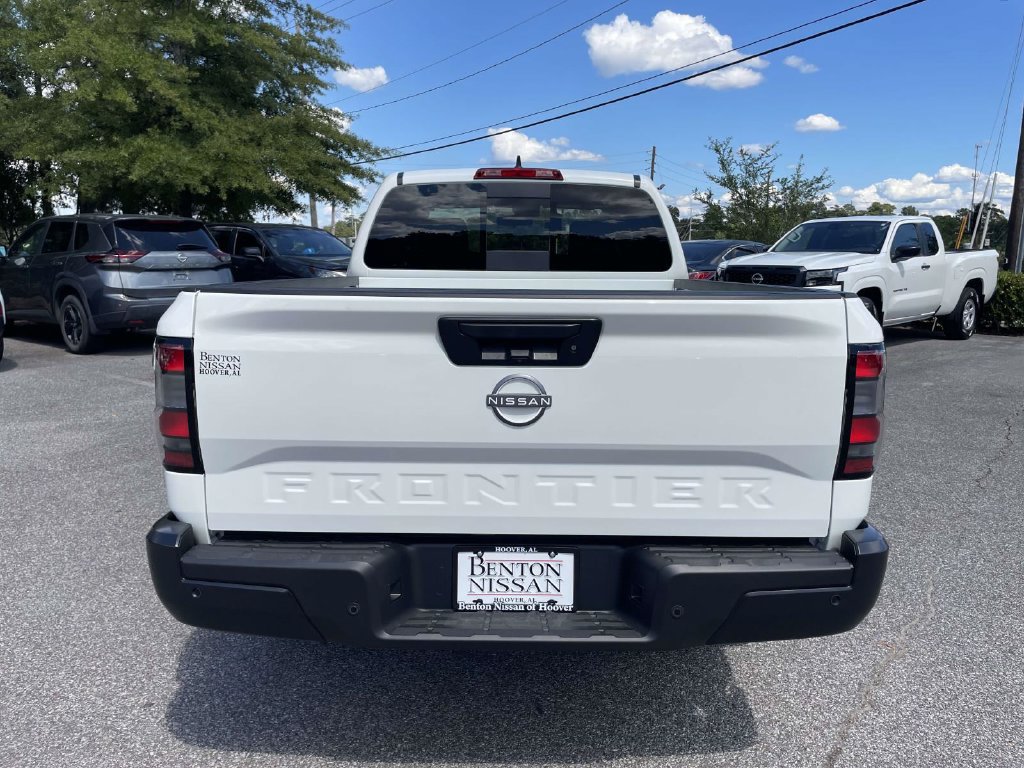 New 2027 Nissan Frontier S RWD image 3