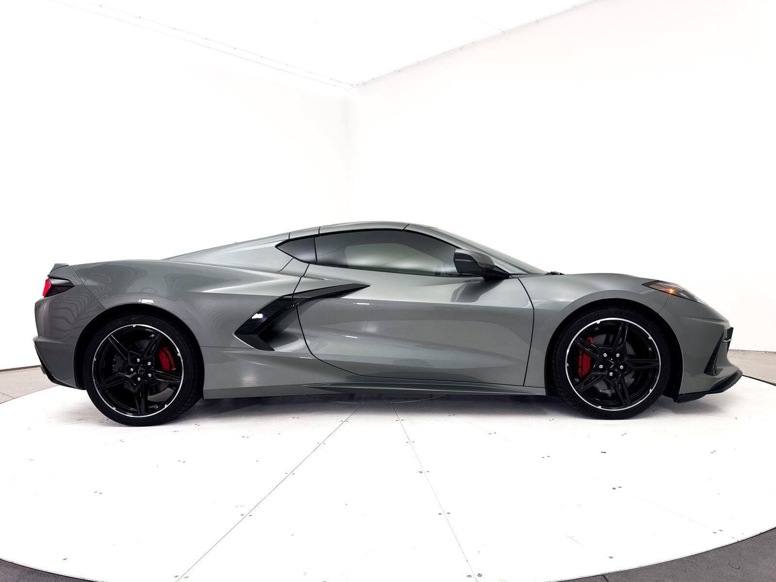 Used 2022 Chevrolet Corvette Stingray Preferred Cpe w/ 2LT RWD image 38