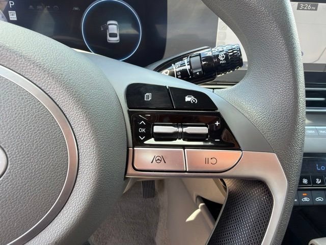 Used 2024 Hyundai Elantra SEL FWD image 13