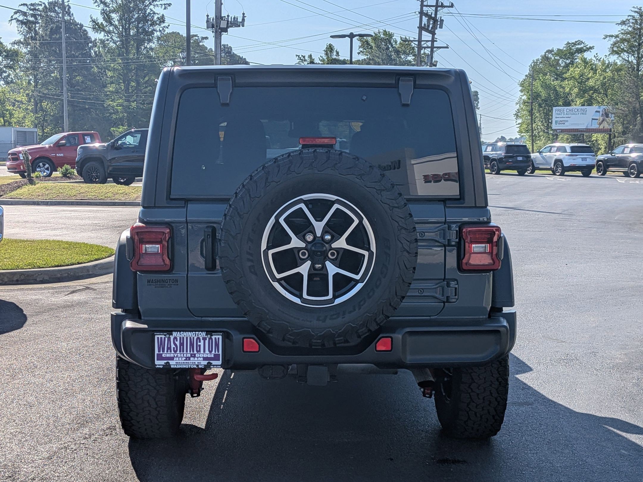 Used 2025 Jeep Wrangler Unlimited Rubicon image 4