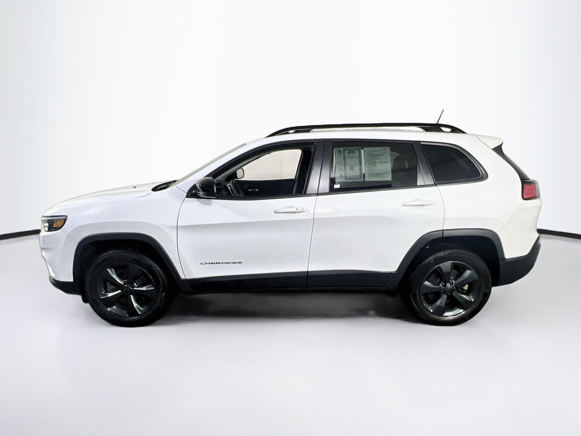 Used 2022 Jeep Cherokee Limited AWD/4WD image 8