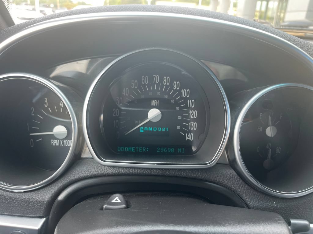 Used 2005 Chevrolet SSR w/ Preferred Equipment Group RWD image 14