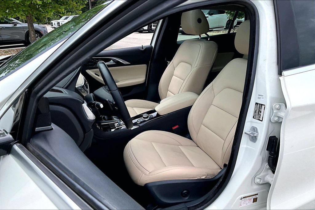 Used 2018 INFINITI QX30 Premium w/ Navigation Package FWD image 36