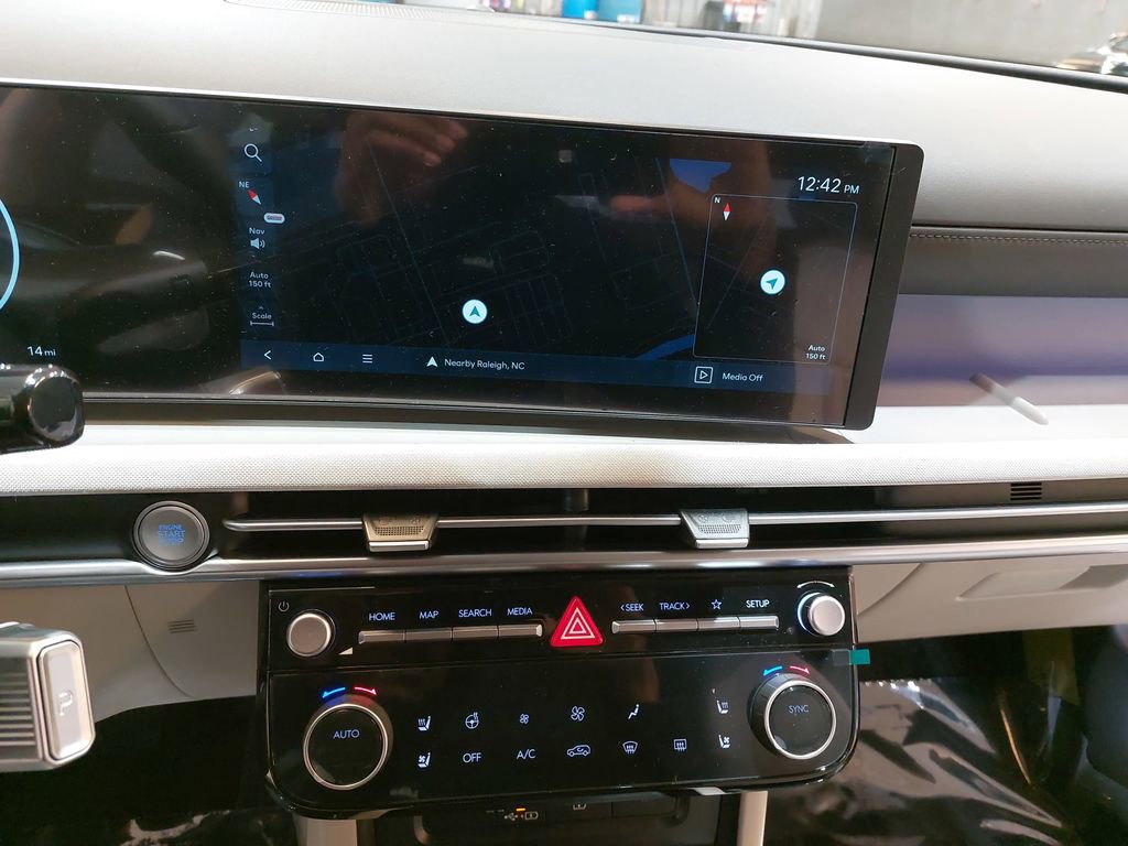 New 2026 Hyundai Tucson Limited FWD image 24
